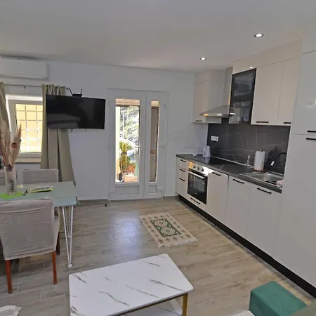Lunastela Apartman Veli Losinj